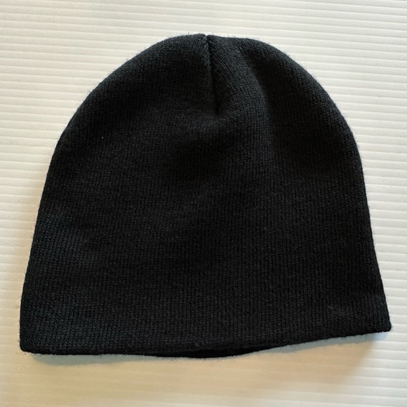 Virginia Tech Knit Beanie Black With VT Embroidered - Picture 3 of 4